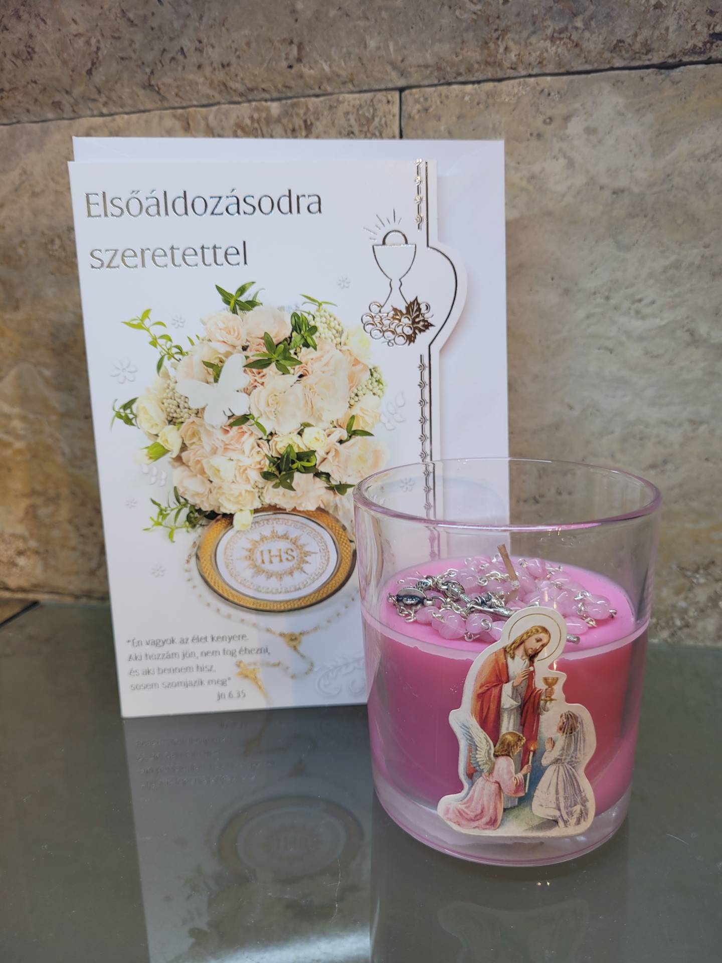 AjándékcsomagKislánynak elsőáldozásra/ gyertya+rózsafüzér+gratulációs lap 