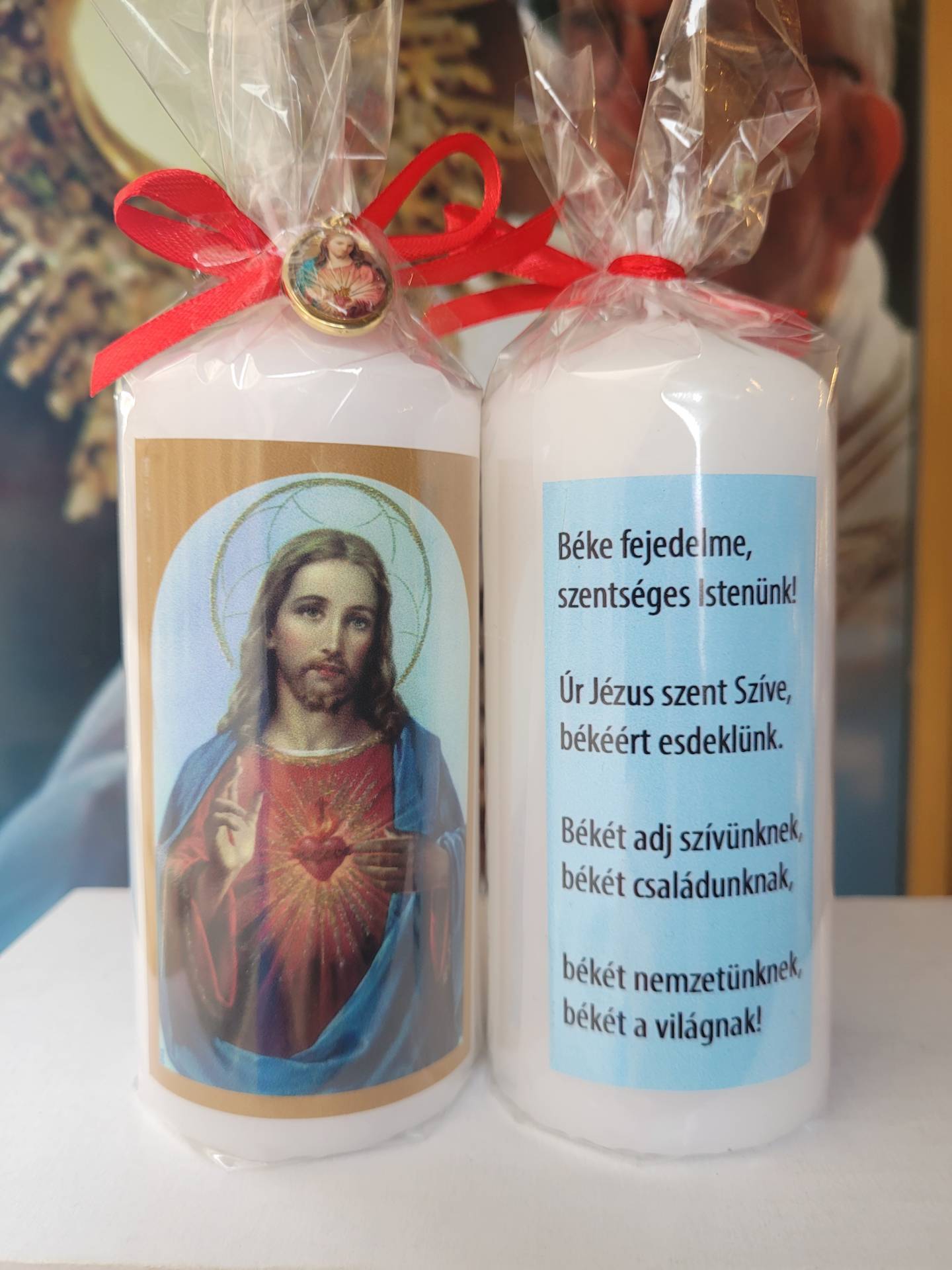 BÉKE IMAGYERTYA JÉZUS SZIVE ÉRMÉVEL 1db 