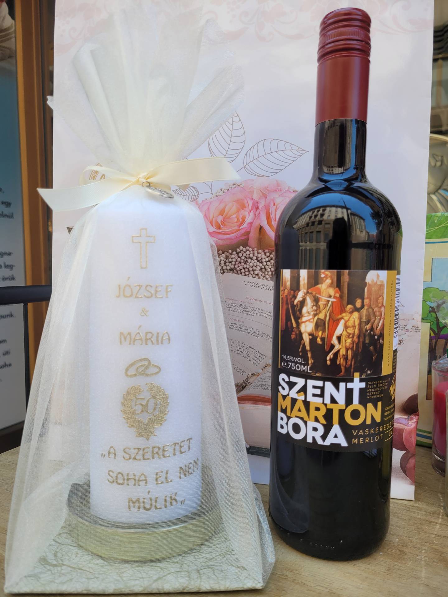 50. házassági Évfordulóra ajándékgyertya + vörösbor Szent Márton bora 