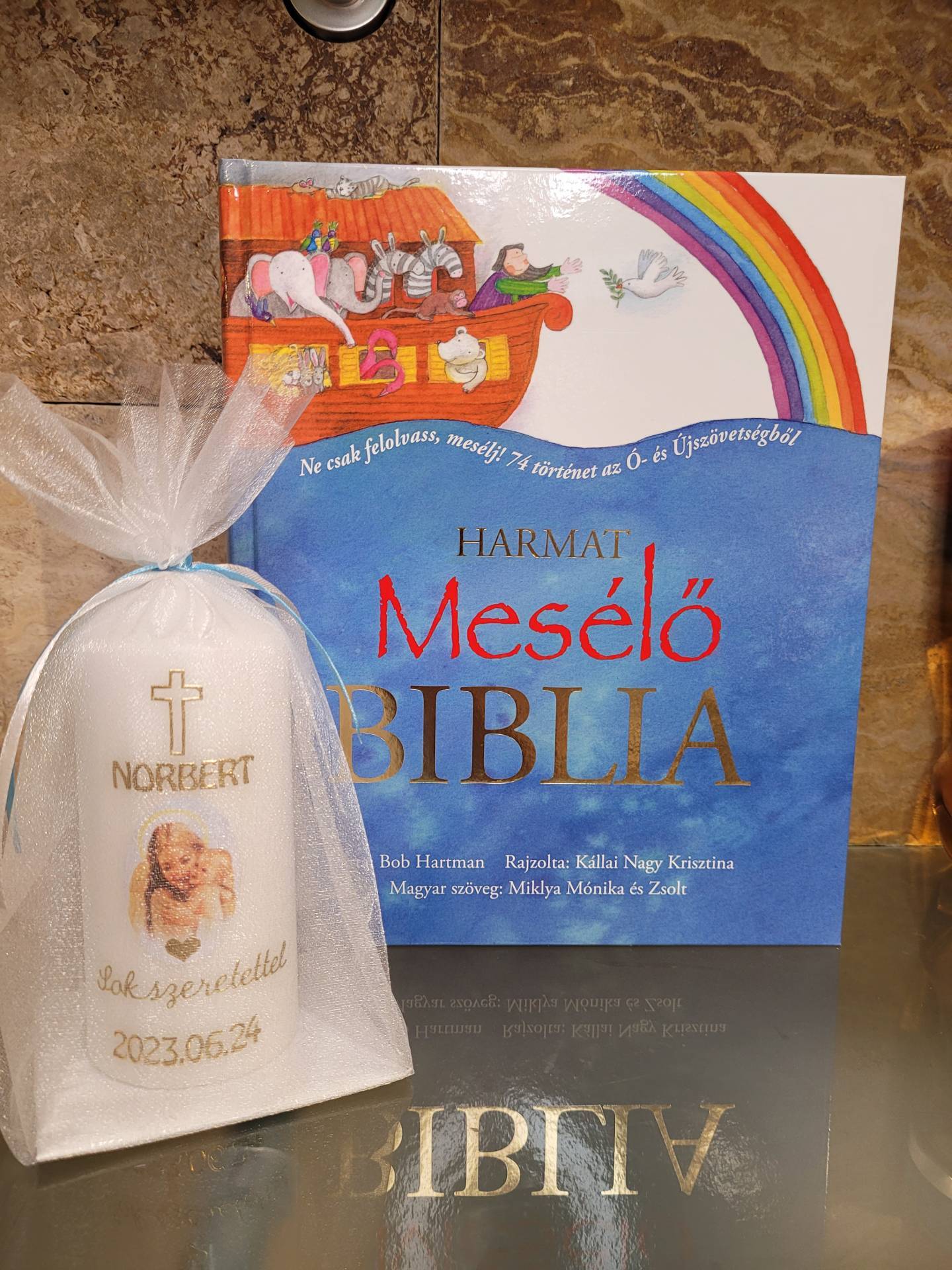Mesélő Biblia könyv+Névreszoló Ajándékgyertya Keresztelőre de Babaszületésre is ekészitjük! 