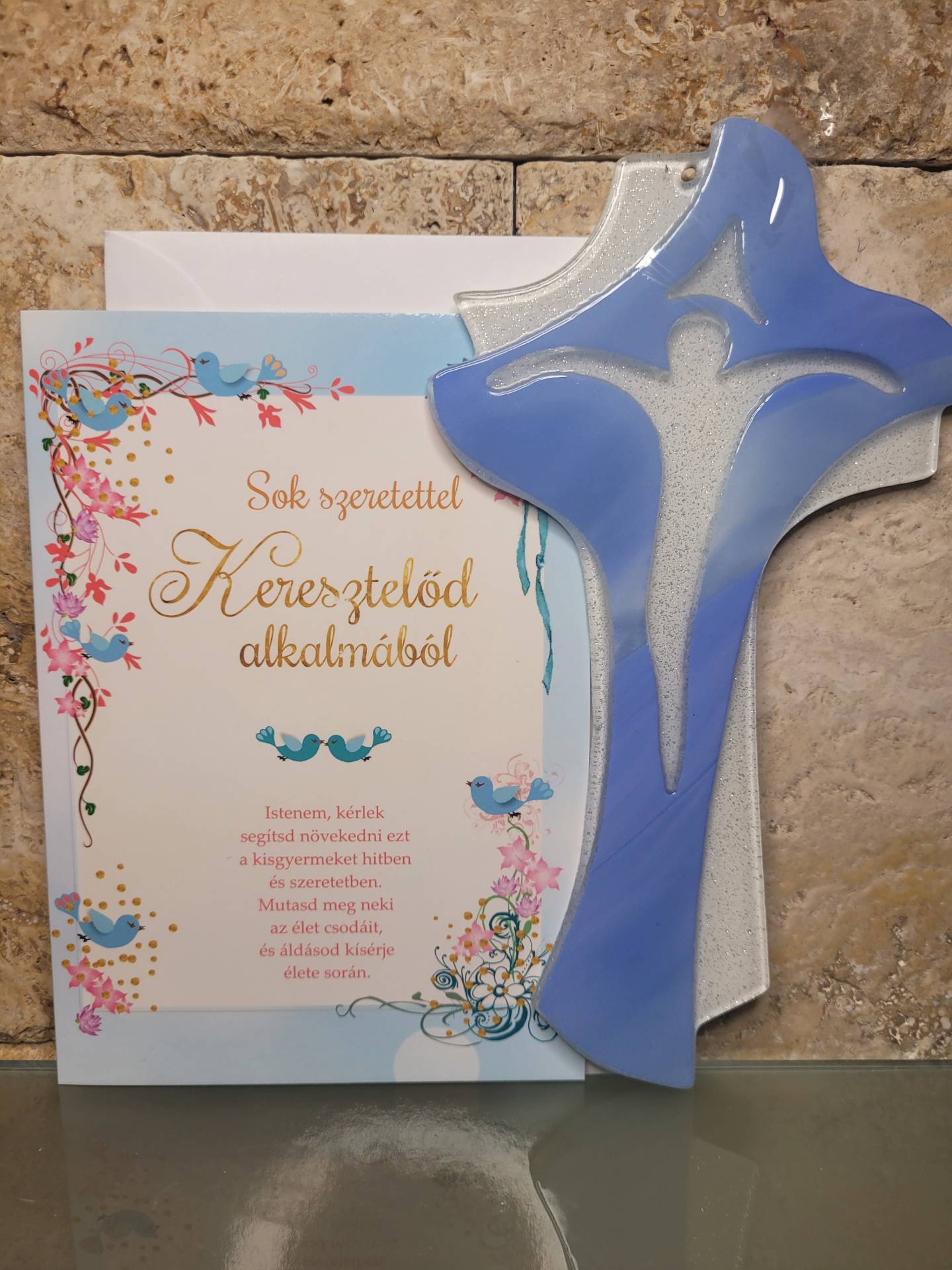 Kisfiúnak muránoi üvegkereszt  20cm üvegkereszt az ágy fölé + gratulációs lap  