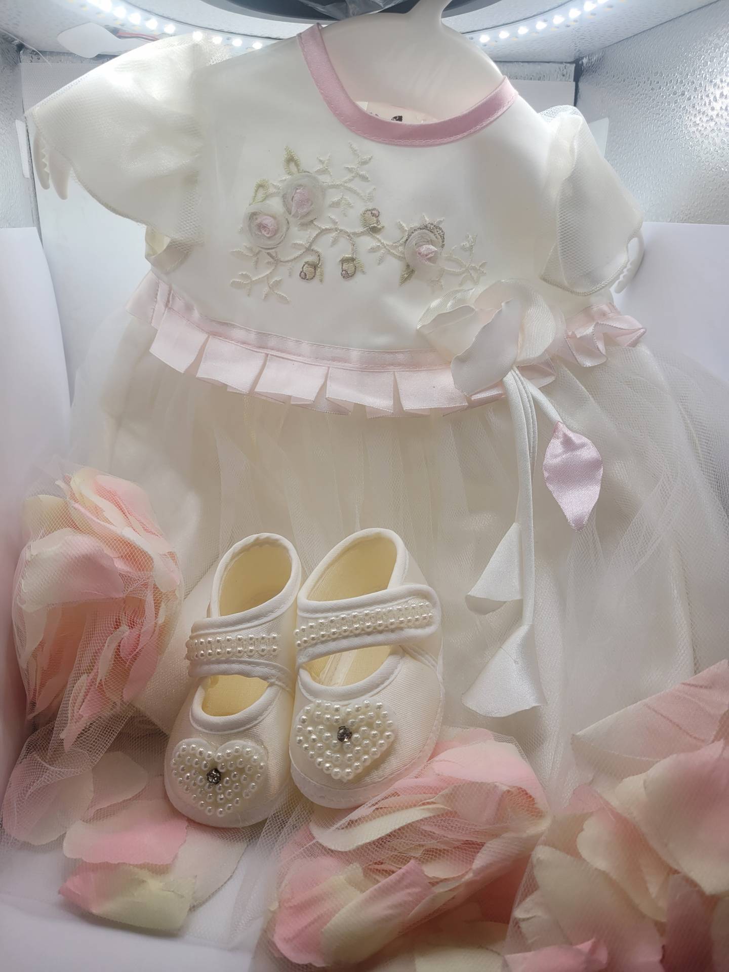 80-12hó kislány tüll ruha + cipő méret 11cm talphossz 
