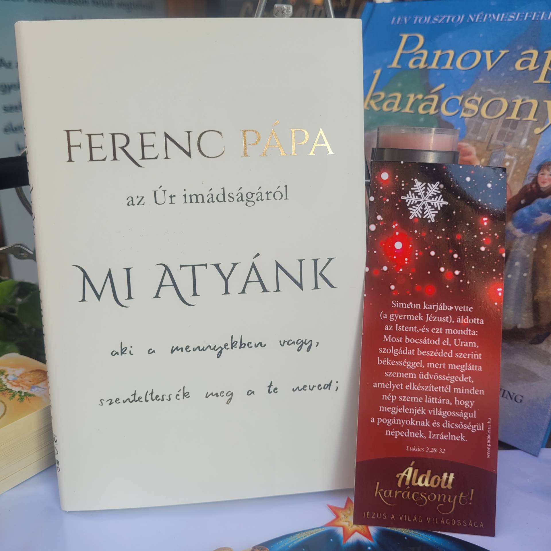 Ferenc pápa imádkozik Elmélkedés A MiAtyánk Imádságról+ Könyvjelző 