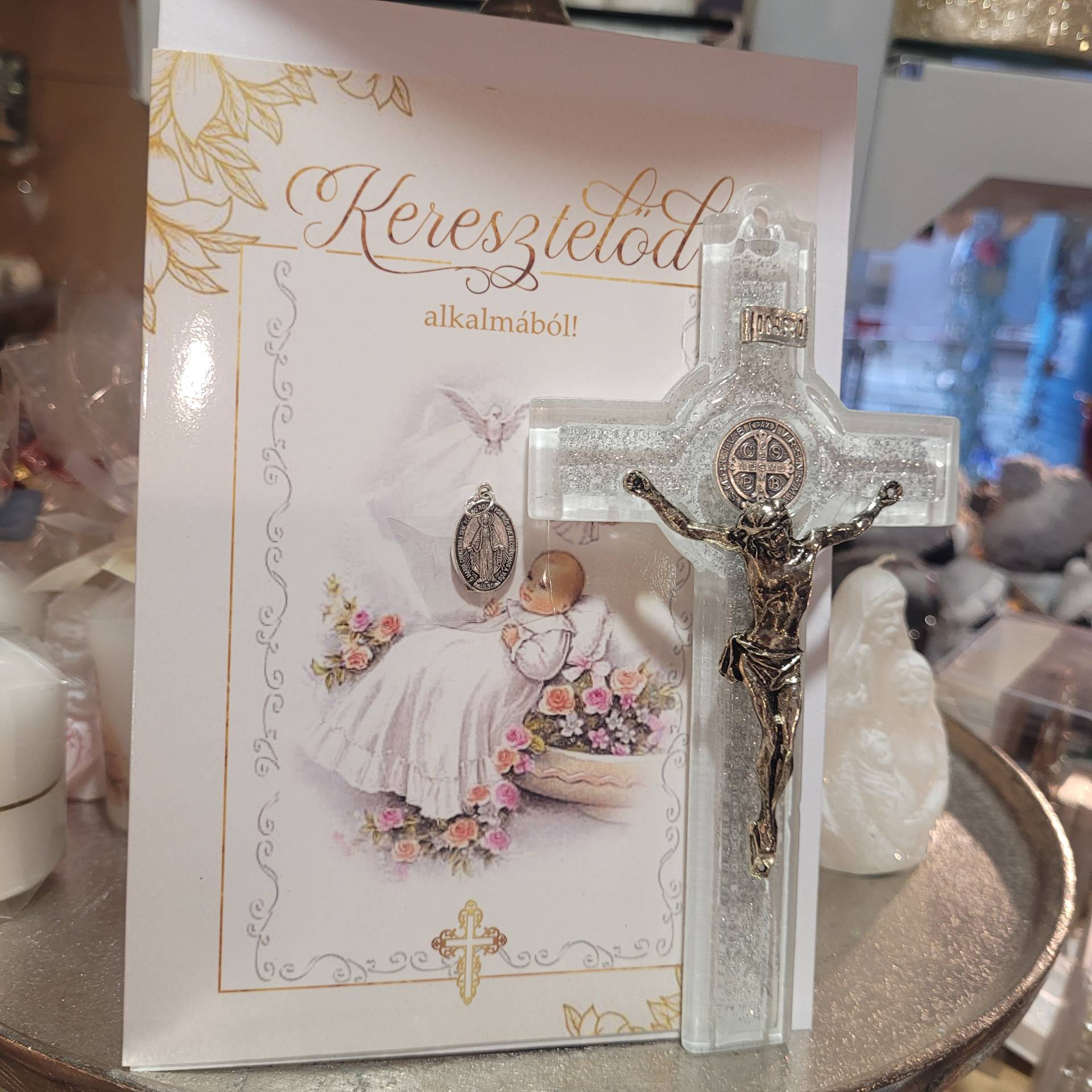 Muránoi üvegfeszület Keresztelőre gyönyörű ajándék!+ gratulációs lap Szűzanyaéremmel  Diszcsomagoljuk! 