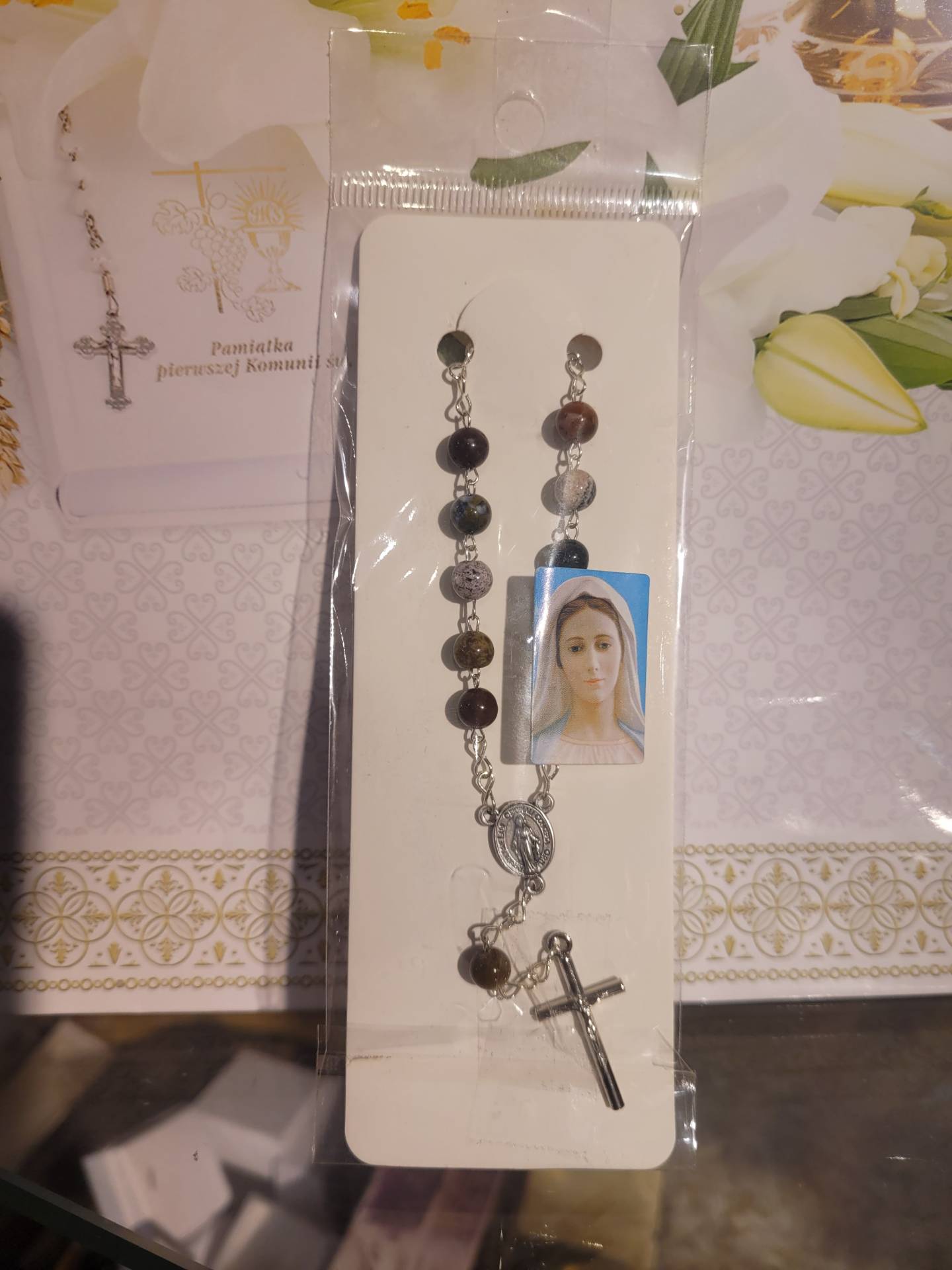 Ásványból készült 1 tizedes Rózsafüzér /Autóba tükör mögé is tehető!/ 
