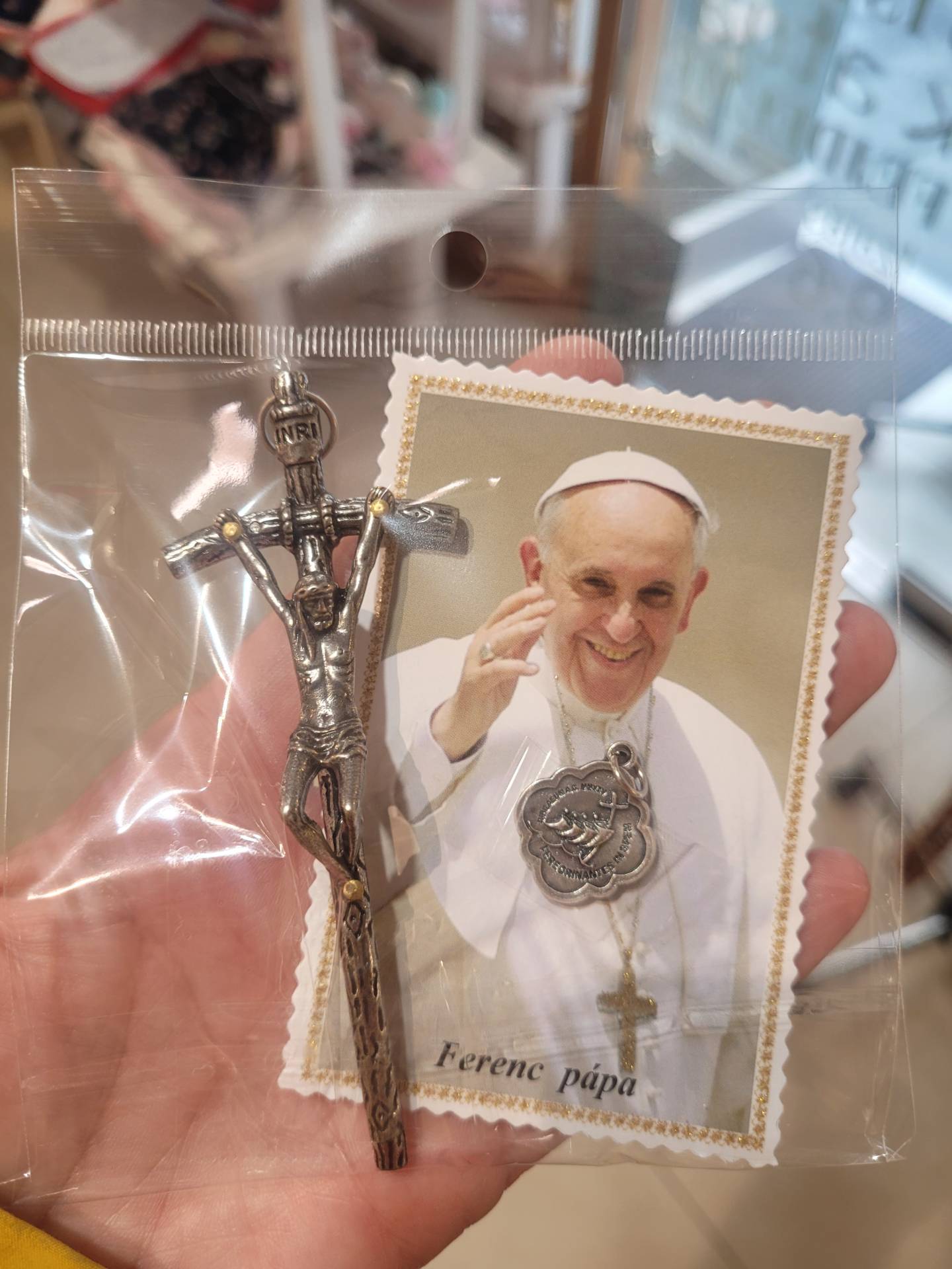 Pápai kereszt 10cm*4cm + Ferenc pápa imakép 2025.Szentév Éremmel 