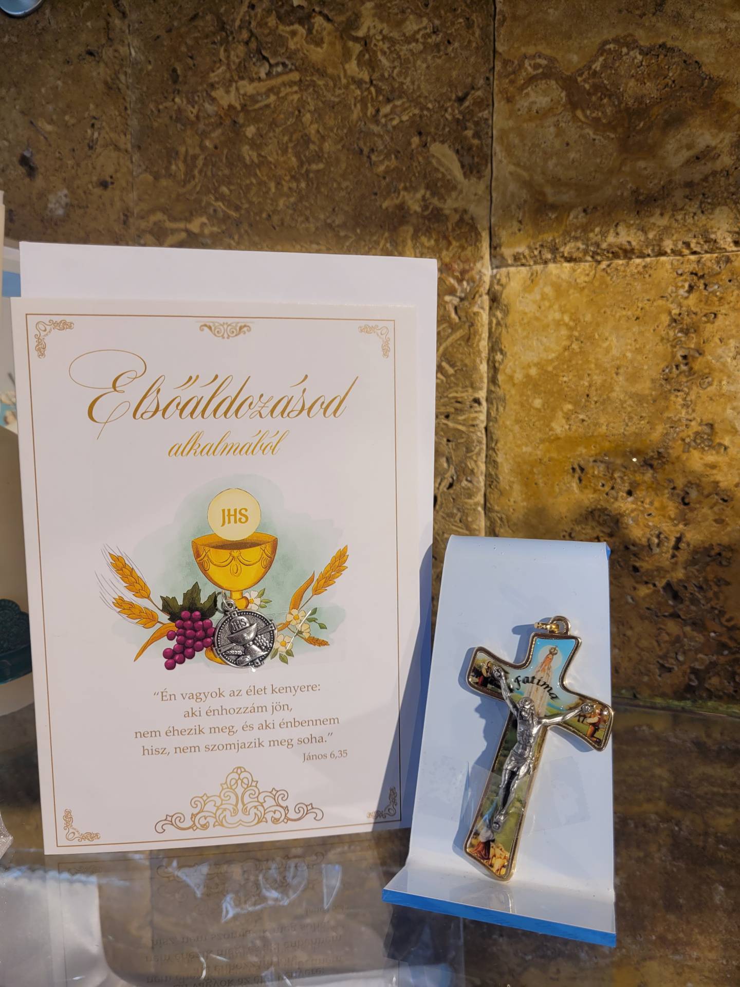 Elsőáldozó Fiúknak És Lányoknak 8cm FATIMAI SZŰZANYA KERESZT+ Gratulációs lap Isten Szavával 