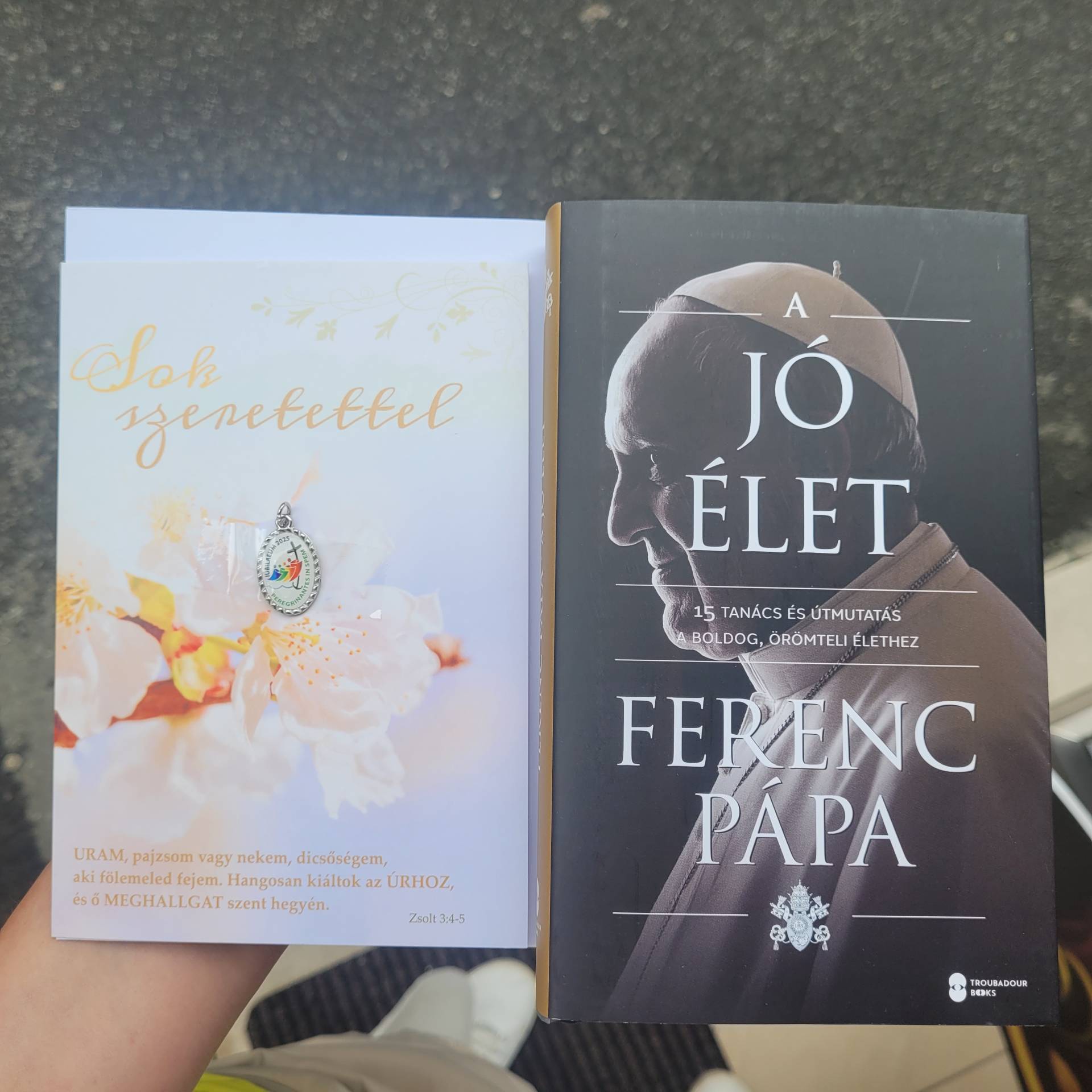Bármilyen Alkalomra Nagyszerű Ajándék! Üdvözlőlap Isten Szavával+ Ferenc Pápa Új Könyve 