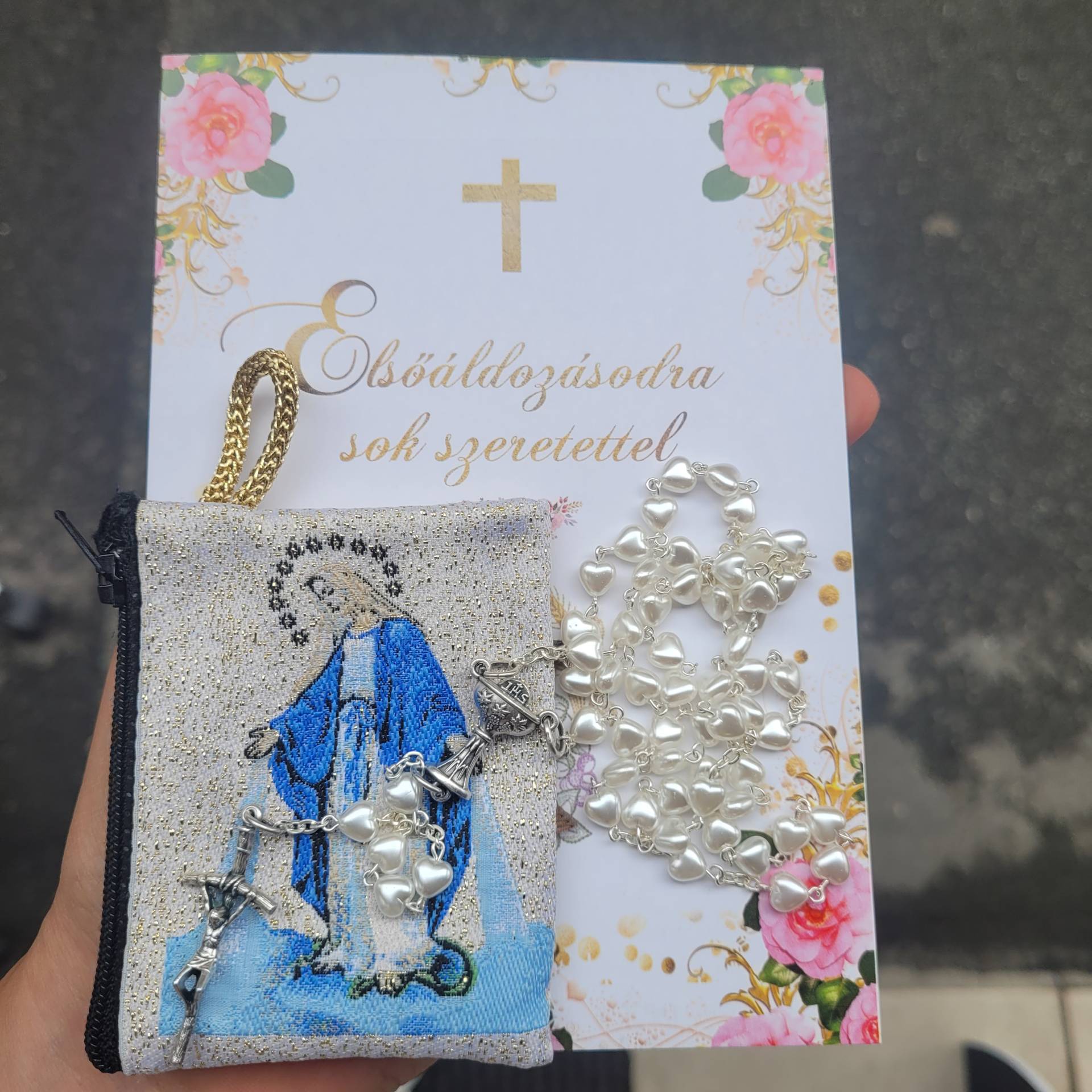 Elsőáldozásra Gratulációs Lap Isten Áldásával+ Elsőáldozási Érem + Kelyhes Rózsafüzér + Segitő Szűzanya zsák 