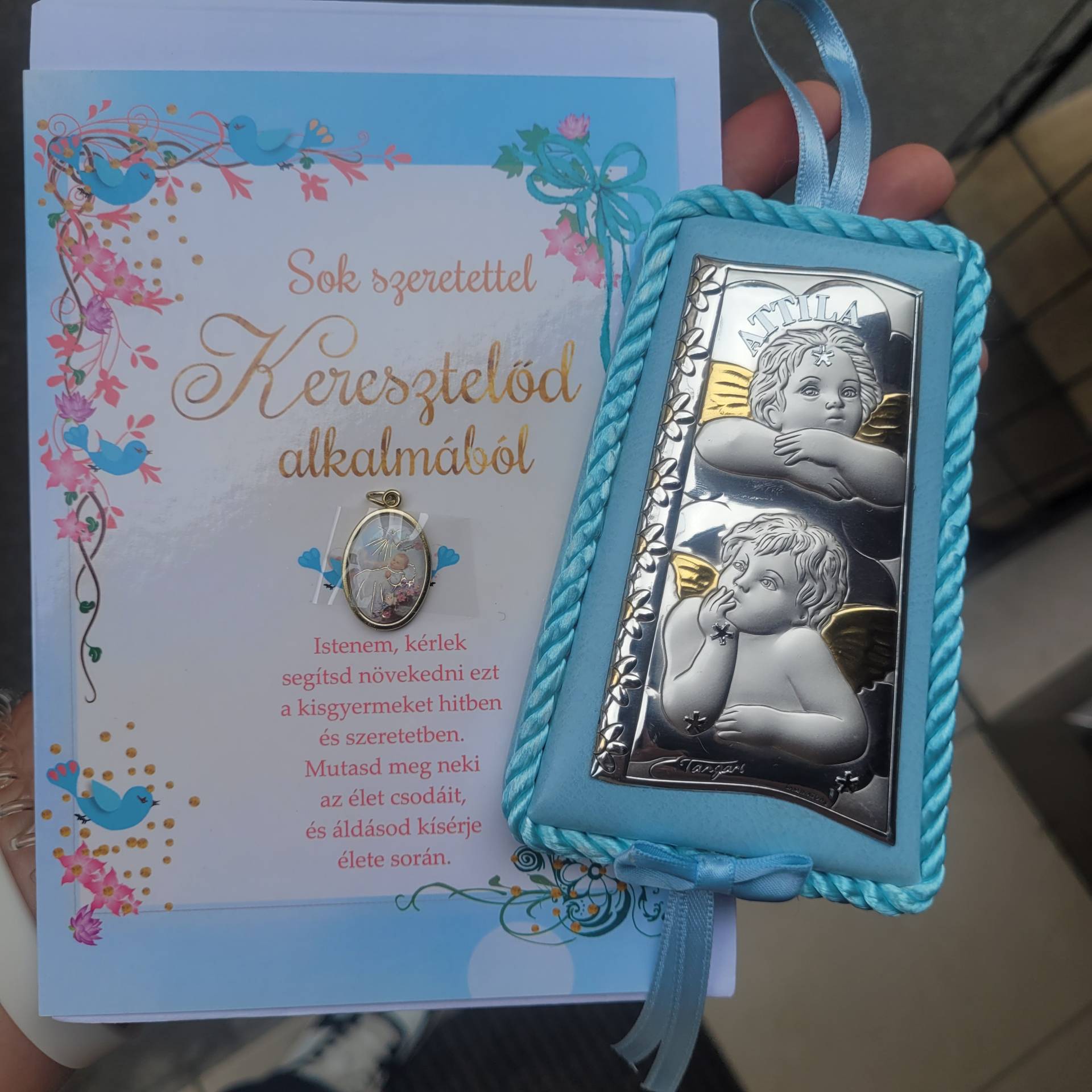Ezüst Őrangyal plakett / Kérésére Ráirjuk a gyermek keresztnevét/+ Keresztelőre Gratulációs Lap Áldással  