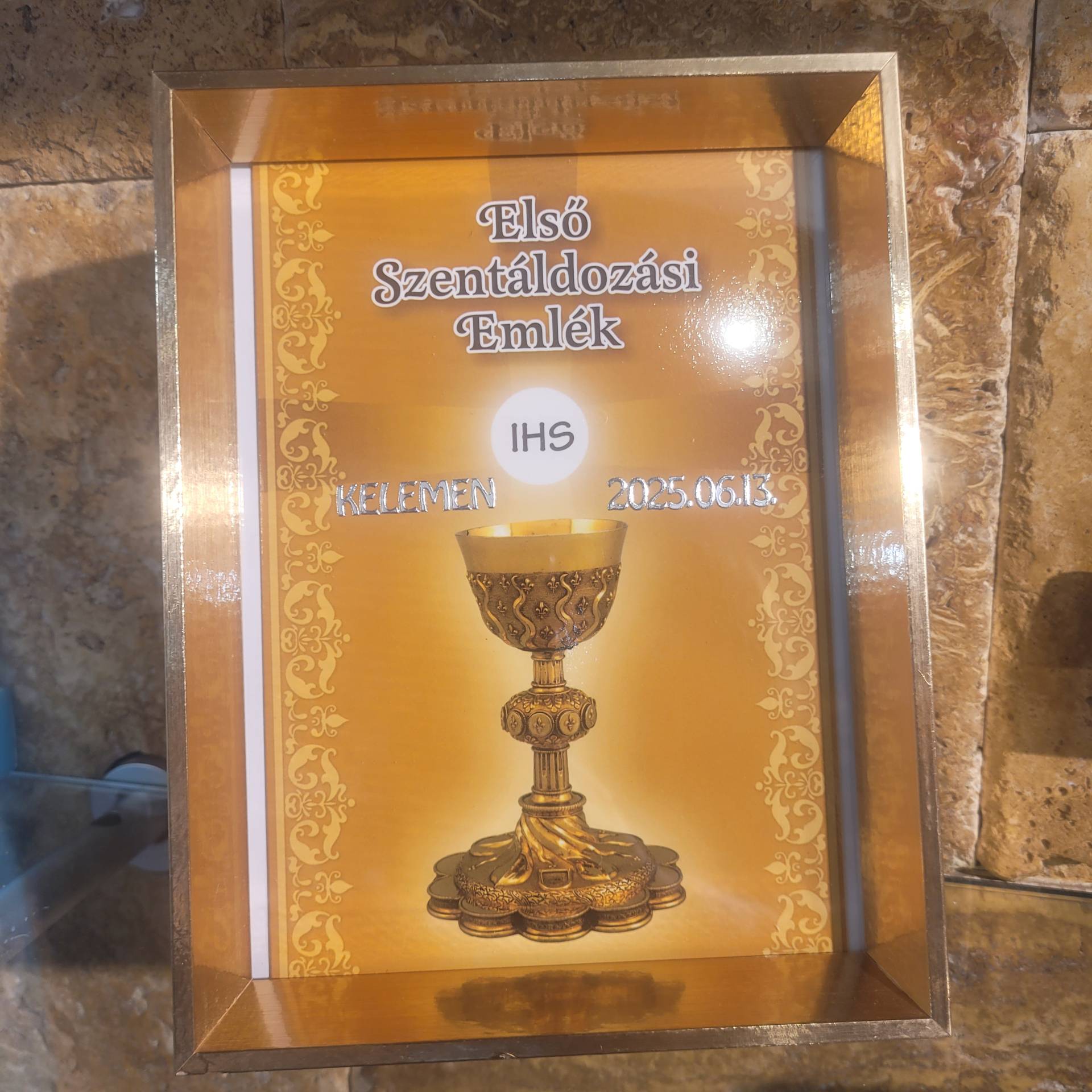 Elsőáldozási Emlék  Keretezve Név+ Dátum kerül Rá! 