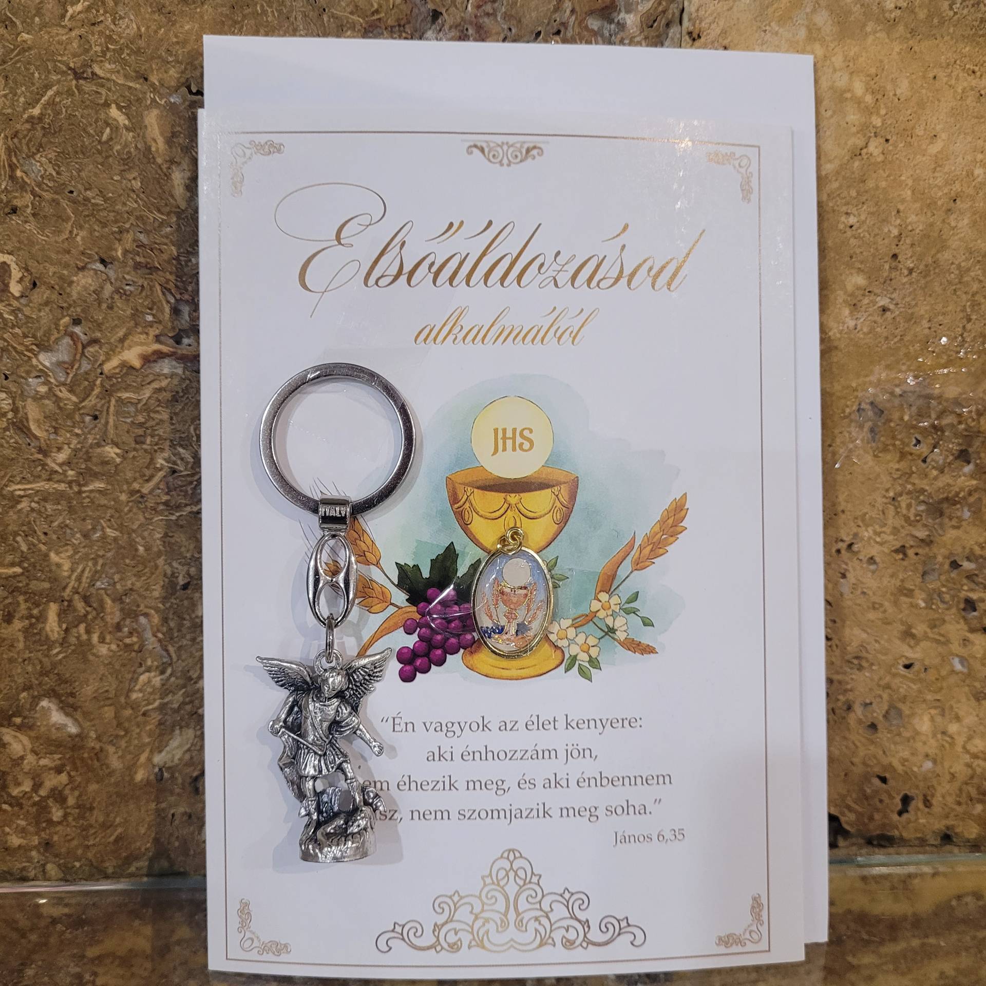 Elsőáldozók Részére Ajándék! Szent Mihály Arkangyal kulcstartó A Gonosz elleni harcban+ imát küldünk mellé+Gratulációs Lap Isten Áldásával + Elsőáldozási Érem 