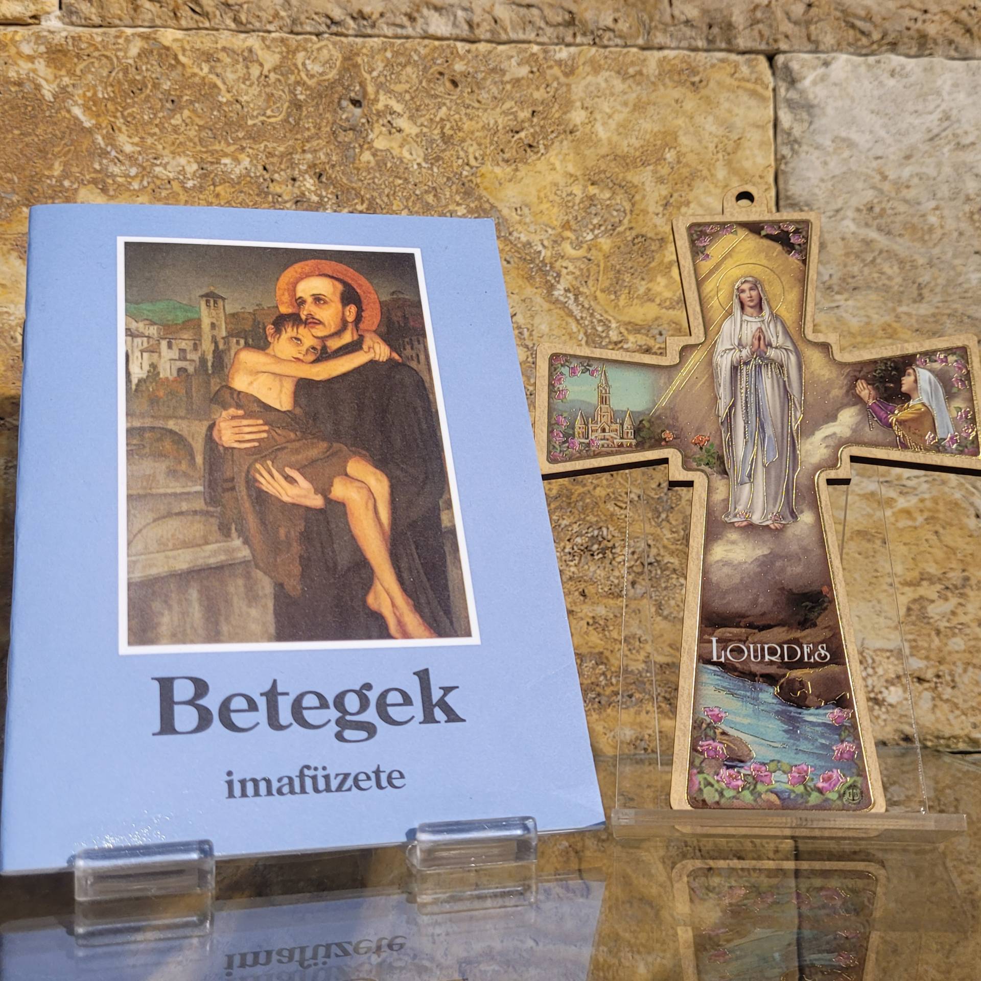 Betegek részére Imafüzet+ Lourdesi Szűzanya kereszt12cm BETEGEK GYÓGYITÓJA! 