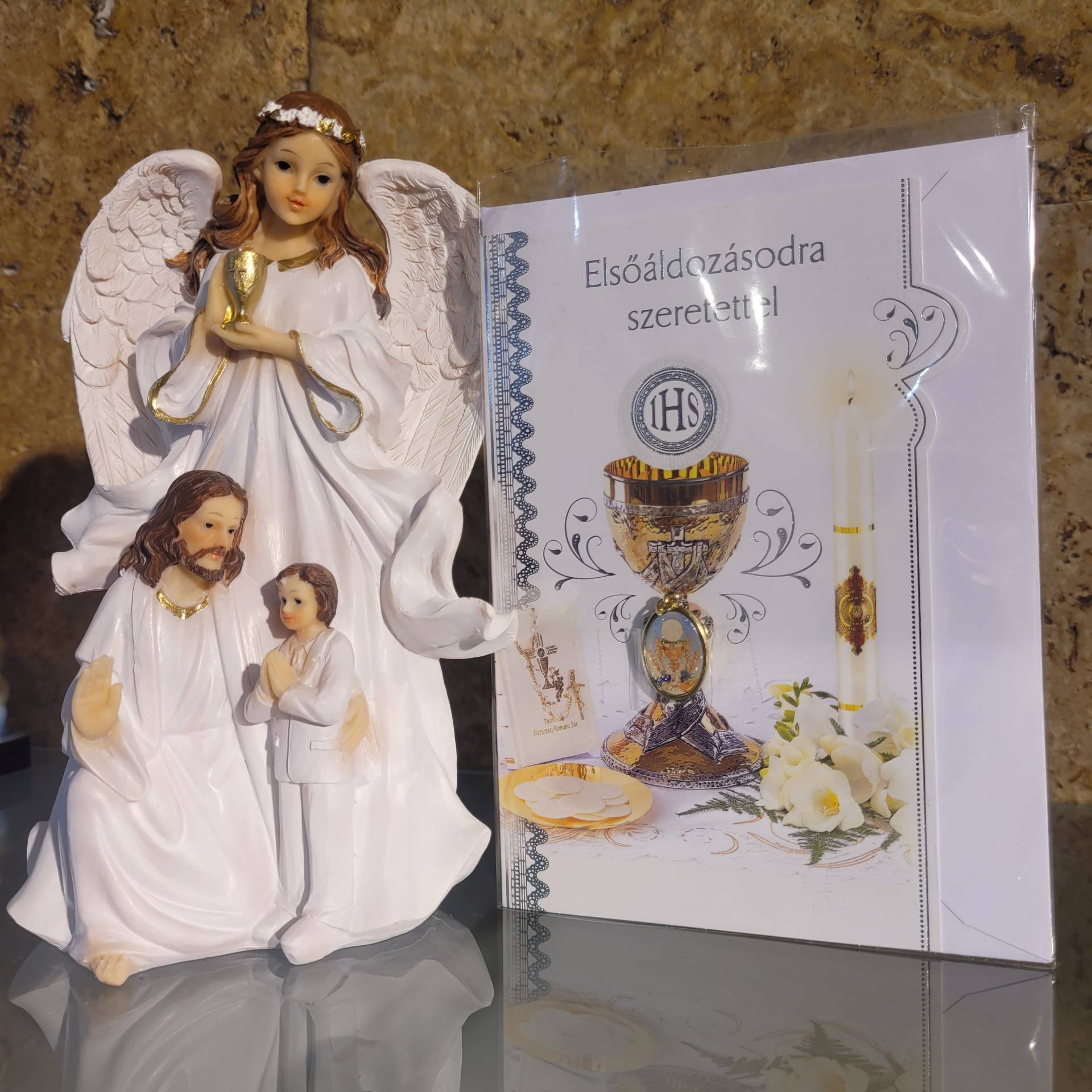 Elsőáldozó Fiúnak Emlékszobor Jézussal + Gratulációs Lap Isten Áldásával+ Elsőáldozók Érme 
