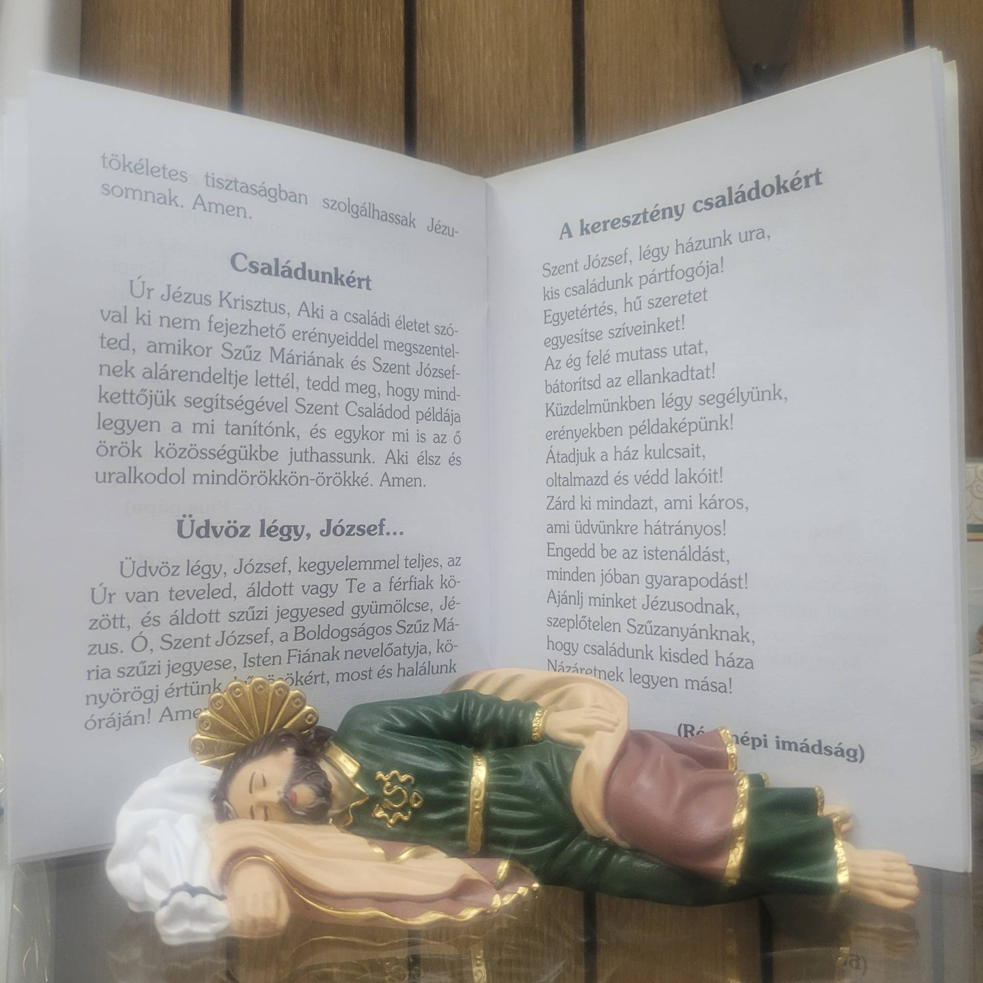 CSALÁDOK VÉDŐSZENTJE SZENT JÓZSEF+ IMAFÜZET  