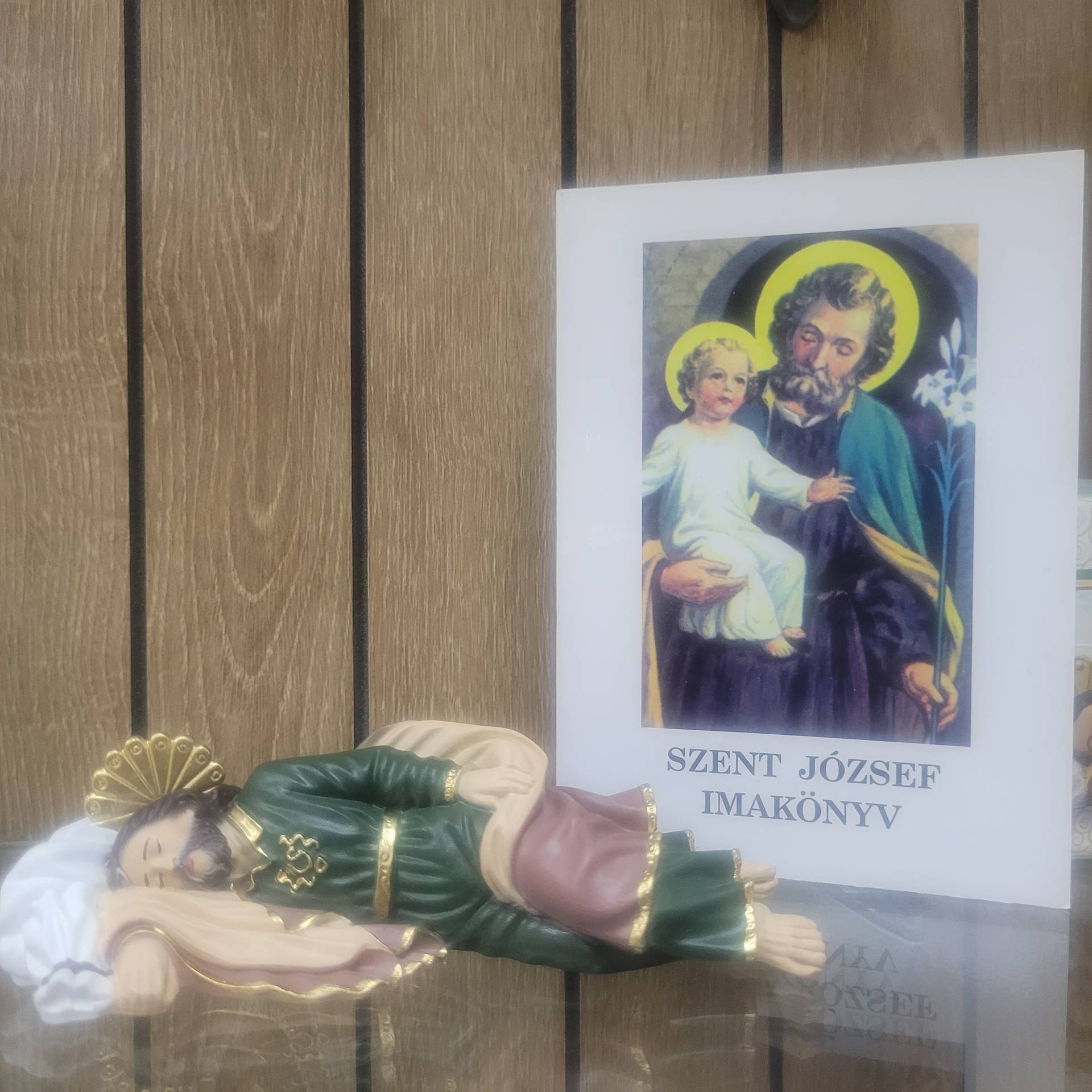 Szent József szobor+ imakönyv 