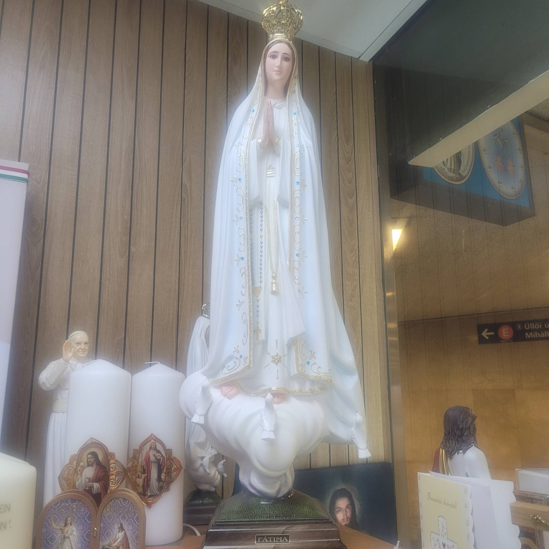 Fatimai Szűzanya Szobor  MÉRETE:90cm magas 